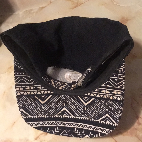 Philadelphia Phillies Vintage Ball 🧢 - Picture 4 of 4